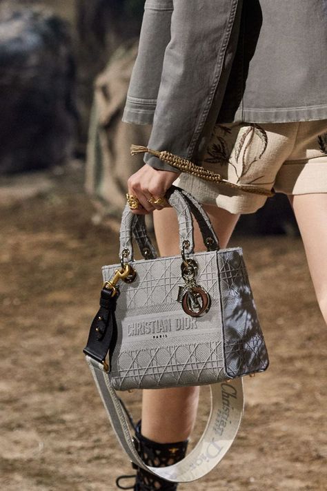 The Beautiful and Wearable Bags of Dior Spring 2020 - PurseBlog Christian Dior, Dior, Dior Spring 2020, Lady Dior Bag, Lady Dior, Dior Bag, Close Up, A Woman, Top Handle Bag