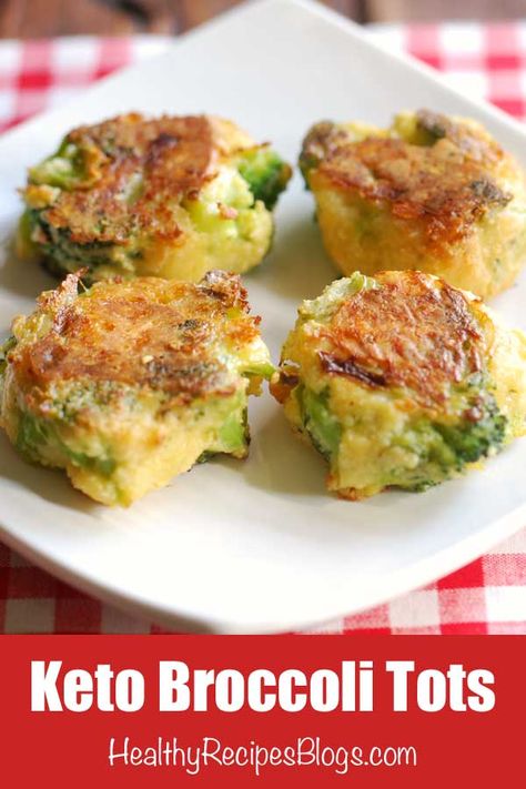 Keto Broccoli Tots, Cheesy and Crispy | Healthy Recipes Low Carb Broccoli Bites, Keto Broccoli Tots, Broccoli Tots Recipes, Cheesy Broccoli Bites, Broccoli Keto, Broccoli Tots, Broccoli Bites, Keto Broccoli, Cheesy Broccoli