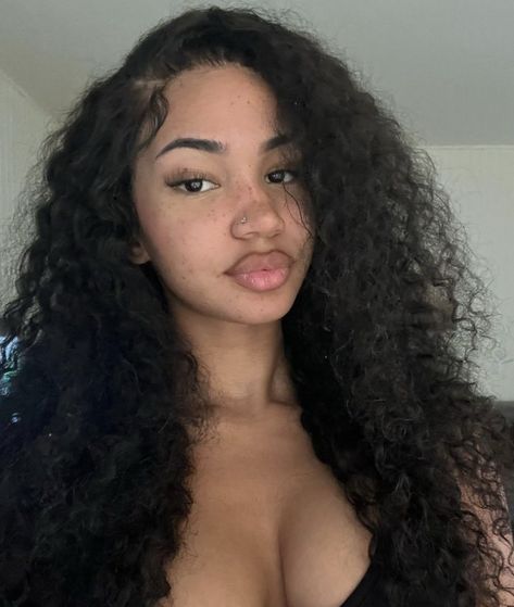 Natural Curly Hair Cuts, Crazy Women, Lavender Buds, Face Card, Baddie Hairstyles, Natural Lips, Curly Girl, Pretty Selfies, Girls Makeup