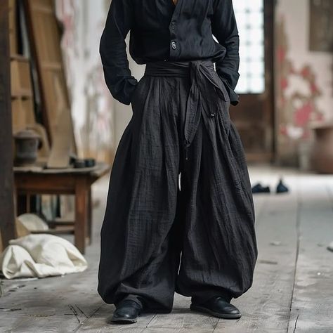 https://pin.it/168RR82wA Japanese Men's Fashion, Brutalist Clothing, Modern Samurai Fashion, Zouave Pants, Men Linen Pants, Loose Linen Pants, Cool Pants, Harem Pants Men, Mens Linen Pants