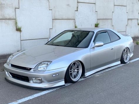 Honda Vtec, 2001 Honda Prelude, Hot Wheels Garage, Inside Car, Jdm Wallpaper, Cool Car Accessories, Honda (car), Honda Prelude, Honda S