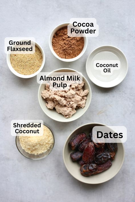 Almond Pulp Brownie Bites - The Conscientious Eater Making Almond Milk, Almond Pulp Recipes, Pulp Recipes, Brownie Bites Recipe, Pulp Recipe, Make Almond Milk, Homemade Almond Milk, Eat Pretty, Guilt Free Dessert