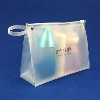 Clear Bag With Zip Slider - Bag-One Ladylike Style, Vinyl Bag, Plastic Design, Clear Bag, Beauty Case, Wood Furniture Diy, Wine Bag, Bottle Bag, Line Friends