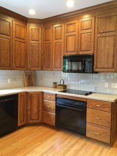 Black And Brown Countertop Kitchen, Modern Honey Oak Kitchen, Modern Oak Kitchen, White Oak Kitchen Cabinets, Oak Kitchens, White Beveled Subway Tile, Kitchens White, Honey Oak Cabinets, White Oak Kitchen