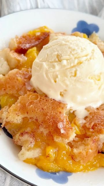 Can Peaches Recipes, Can Peach Cobbler, Canned Peach Cobbler Recipe, Good Peach Cobbler Recipe, My Mom Is The Best, Best Peach Cobbler, Homemade Peach Cobbler, Fresh Peach Recipes, Cobbler Recipes Easy