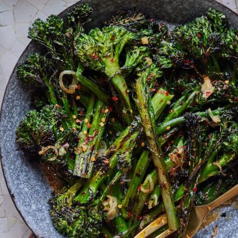 Brocollini Recipes, Brocolini Recipes, Salad And Chicken, Broccolini Recipe, Grilled Broccolini, Spicy Broccoli, The Best Chili, Roasted Broccolini, Kale Caesar