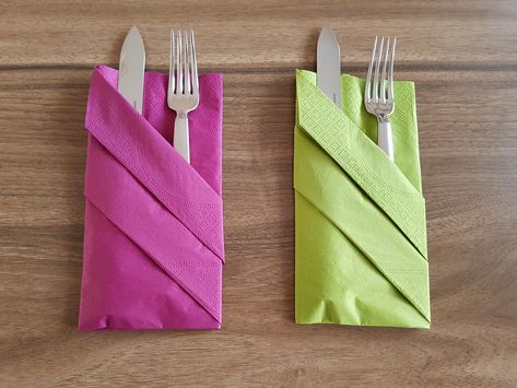 Three Pocket Fold Napkin Tutorial Diy Paper Napkin Folding, Creative Napkin Fold, Beautiful Napkin Folding, Christmas Napkin Folding, Fancy Napkin Folding, Easy Napkin Folding, Cloth Napkin Folding, Paper Napkin Folding, Paper Serviettes