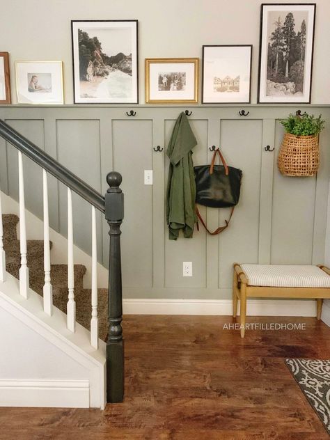 DIY Board And Batten Entryway - A Heart Filled Home | DIY & Home Decor Board And Batten Entryway, Batten Entryway, Vstupná Hala, Diy Board And Batten, Board And Batten Wall, Hal Decor, Home Entrance Decor, Home Diy Decor, Board And Batten