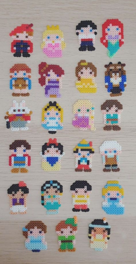 Disney Character Perler Beads, Perler Bead Night Light, Disney Hamma Beads Ideas, Disney Princess Hama Beads, Perler Bead Collection, Standing Perler Bead Patterns, Perler Bead Mermaid, Disney Princess Perler Beads, Perler Beads Characters