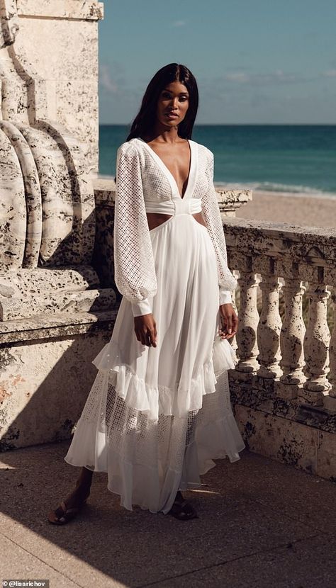 Bridal Beach Outfit, 2022 Wedding Dresses, Honeymoon Swimwear, Honeymoon Dress, Brazilian Fashion, Honeymoon Outfits, 2022 Wedding, Elegant Maxi Dress, Breezy Dress