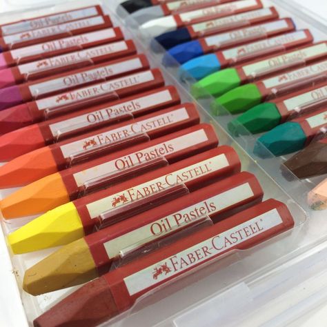 Painted Paper Art, Art Supplies List, Behavior Plans, Dynamic Art, Warm And Cool Colors, Artist Aesthetic, Art Organization, Chalk Pastels, Sunflower Painting