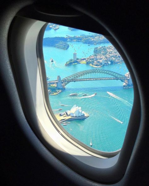 Window With A View, Great Barrier Reef Australia, Sydney Photography, Sydney Travel, Airplane Window, Sydney City, Moving To Australia, Airlie Beach, Sydney Harbour