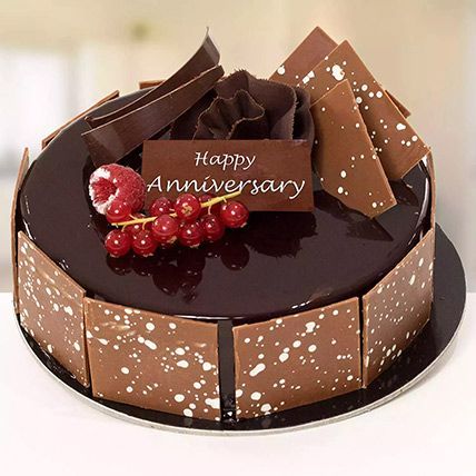 Anniversary Cake Online in Vadodara Chocolate Anniversary Cake, Marriage Day Greetings, 1st Anniversary Cake, Happy Marriage Anniversary Cake, Classic Birthday Cake, Marriage Anniversary Cake, White Buttercream Frosting, Golden Birthday Cakes, Midnight Cake