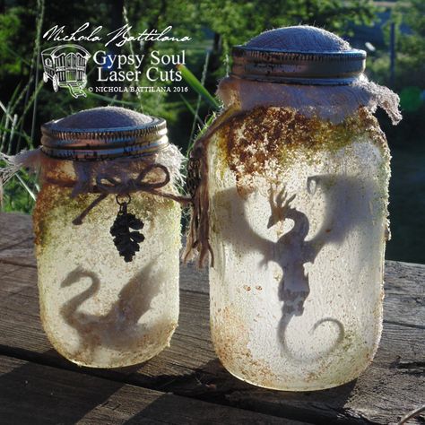 Rotten Smelly Dragon Jars with Tutorial - Nichola Battilana                                                                                                                                                                                 More Diy Dragon, Cheap Diy Halloween Decorations, Jars Diy, Anniversaire Harry Potter, Fairy Jars, Theme Harry Potter, Diy Halloween Decor, Dragon Crafts, Dragon Party