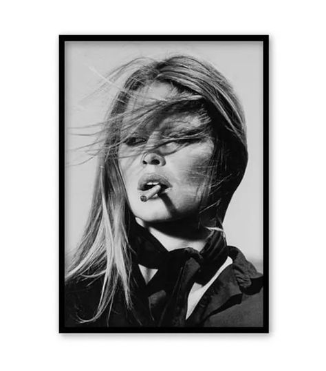 How to Get Anine Bing's Bright and Airy Décor Style Image Girly, Terry O Neill, Bridget Bardot, Poster Photography, Classy Girl, French Actress, Black And White Posters, Elegant Art, Brigitte Bardot