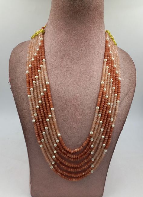 whatsapp 8209360878 Pearl And Jade Necklace, Modern Pearl Necklace Design, Beads Haram, Modern Pearl Necklace, Unique Gold Jewelry Designs, Necklace With Pearls, Gold Jewels Design, Sabyasachi Jewellery, Beads Design