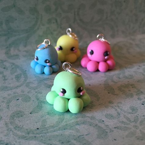 Air Dry Clay Animals Easy, Easy Clay Charms, Cute Air Dry Clay Ideas Easy, Air Dry Clay Keychain, Easy Air Dry Clay Projects, Polymer Clay Octopus, Clay Octopus, Clay Creatures, Easy Clay Sculptures