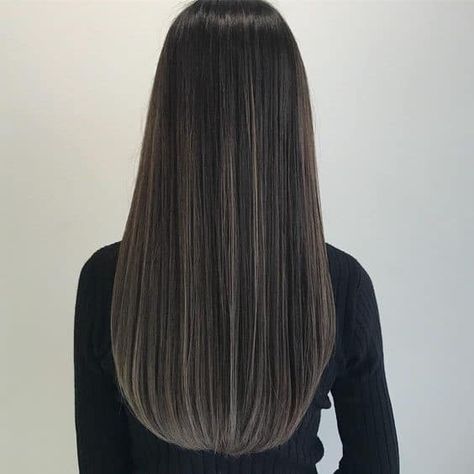 Frosty Highlights on Black Hair Shades Of Grey Hair, Rambut Brunette, Black Hair Balayage, Ash Hair Color, Black Hair With Highlights, Dark Hair With Highlights, Brown Hair Balayage, Japanese Hairstyle, Hair Color Highlights