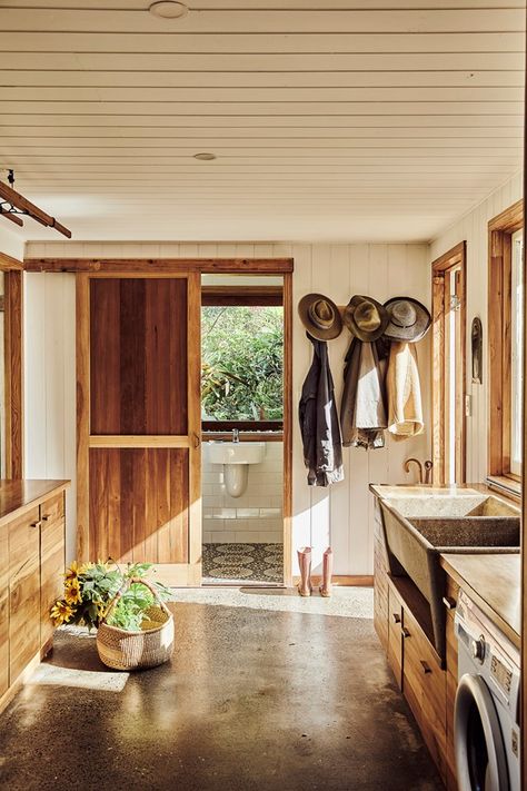 Country Laundry, Country Laundry Rooms, Colorful Apartment, Shed Homes, Timber House, Laundry In Bathroom, Laundry Rooms, Australian Homes, Sustainable Home