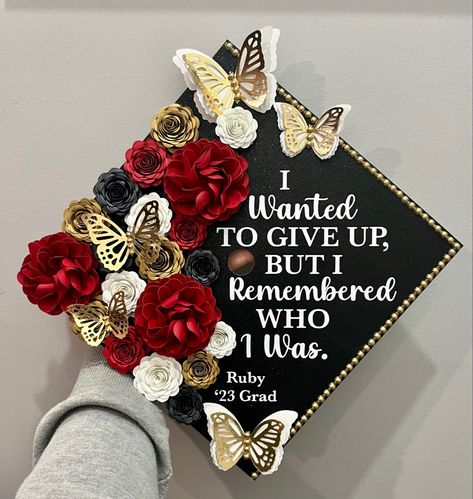 Nurse Graduation Cap, College Grad Cap Ideas, Graduation Cap Decoration Diy, Custom Graduation Caps, Graduation Look, High School Graduation Cap, College Graduation Cap Decoration, Grad Cap Designs, Diy Graduation Cap