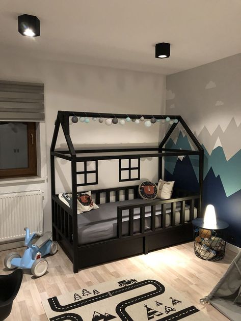 One Year Old Room Ideas Boys, House Bed Boys Room, Kids Bedroom Boys Toddler, Toddler Boy Bed, Toddler Boy Room Ideas Themes, Toddler Room Boy, Boy Room Themes, Toddler Bed Boy