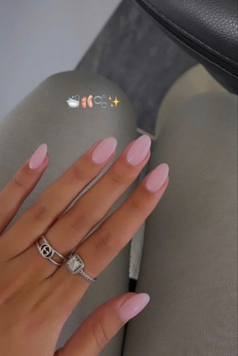 Milky Pink Nails, Paznokcie Hello Kitty, Kutek Disney, Milky Pink, Milky Nails, Summery Nails, Smink Inspiration, Basic Nails, Makijaż Smokey Eye