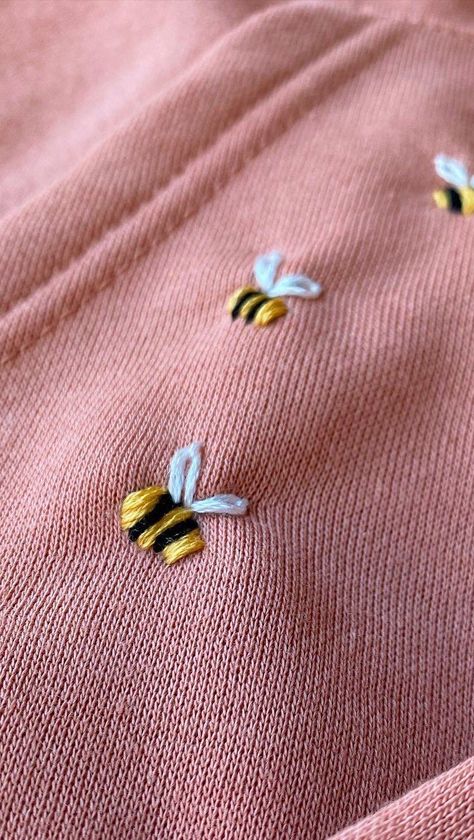 Embroidered Bugs Simple, Easy Clothing Embroidery Ideas, Easy Bee Embroidery, Tank Top Embroidery Ideas, Bee Pattern Design, Simple Clothes Embroidery, Punk Embroidery Patterns, Cool Embroidery Ideas Simple, Embroidery Cute Designs