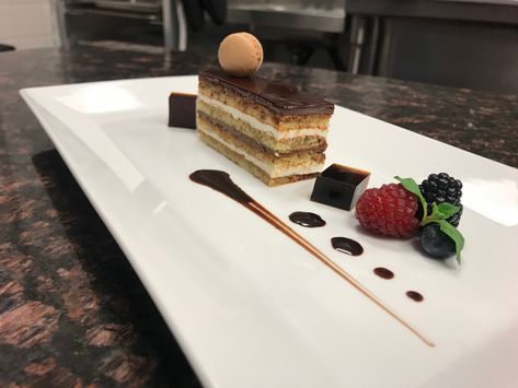 Opera Cake Plating, Fancy Meals, Opera Cake, Plate Presentation, Dessert Plating, Mini Cakes Birthday, Rum Cake, Fancy Food, Dark Rum