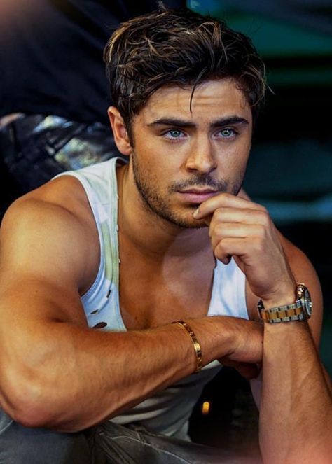 Zac Efron Wallpaper, Zac Efron Style, Zac Efron Pictures, Troy Bolton, Hottest Male Celebrities, Actors Male, Zac Efron, Attractive Guys, Vanessa Hudgens