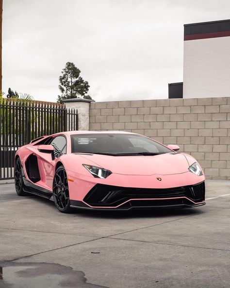 Pink Sparkly Lamborghini, Pink Ferrari, Kereta Sport, Pink Lamborghini, Pink Corvette, Tmax Yamaha, Aventador Lamborghini, Aesthetic Cars, Cars Aesthetic