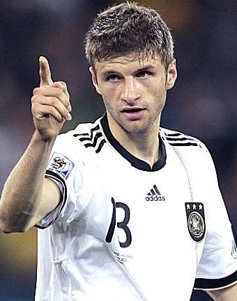 Thomas Muller my babe<3 Germany Soccer Team, Muller Germany, Germany Football Team, Germany Team, Soccer Baby, Thomas Muller, Thomas Müller, Dfb Team, Germany Football