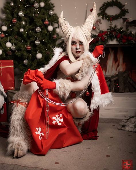 💮White Lynx Cosplay💮 on Instagram: “🎀🐏 [ Ꮶ Ꮢ Ꮧ Ꮇ Ꭾ Ꮼ Ꮥ ] This is the last Xmas pic until the next December. I'm so glad you enjoyed my Krampus cosplay I feel so proud and I…” Womens Krampus Costume, Female Krampus Cosplay, Krampus Costume Women, Krampus Makeup Women, Krampus Photoshoot, Krumpas Christmas, Krampus Aesthetic, Female Krampus, Krampus Cosplay