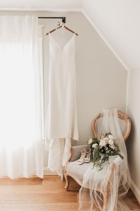 Before Wedding Pictures, Wedding Preparation Photos, Princess Chair, Wedding Photography Detail Shots, Wedding Photo List, Bride Preparation, Leesburg Virginia, Wedding Portrait Poses, Bride Photoshoot