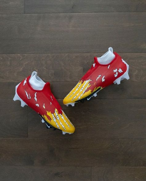 This week we're looking at a pair of custom cleats I did for @jwillofficial. -⁠ ❌🎥YOUTUBE VIDEO NOW LIVE!!!❌ Link I’m bio!!!!⁠ ⁠ ⁠ #pairanormal #customshoes #customcleats #kansascitychiefs #kansascity #chiefs #superbowlchamps Custom Football Boots, Custom Football Cleats, Custom Cleats, Custom Jordan Shoes, Custom Jordans, Custom Shoes Diy, Air Force 1 Custom, Custom Air Force 1, Custom Football