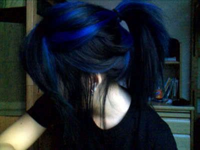 Blue hair - streaks of blue in black hair make the colour more interesting... Hair Streaks, Dyed Hair Inspiration, Pretty Hair Color, Hair Stylies, Alternative Hair, Dye My Hair, Hair Dye Colors, Hair Inspiration Color, Hair Inspo Color