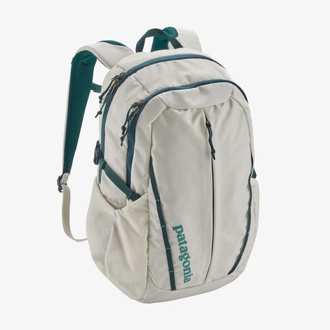 Patagonia Backpack, Patagonia Bags, Cute Backpacks For School, Camping Outfits For Women, Study Core, Small Laptop, Backpacks For School, Backpacking Tips, Outdoor Backpacks