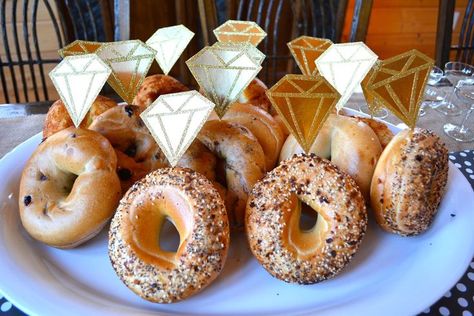 Bachelorette Party Breakfast Bar, Champagne Bachelorette Party Decor, Bagel Bar Bridal Shower Brunch Party, Dinner Ideas For Bachelorette Party, Desserts For Bachelorette Party, Hen Do Breakfast, Bachlorette Craft Ideas, Bachelorette Breakfast Bar, Bachlorette Party Games Fun