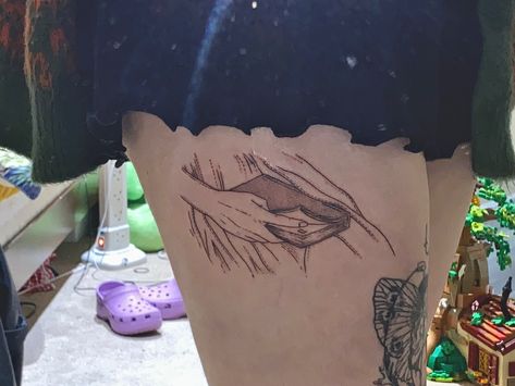 Rectangle Tattoo Placement, Tattoo Ideas Queer, Sapphic Tattoo Minimalist, Portrait Of A Lady On Fire Tattoo, Lady On Fire Tattoo, Wlw Tattoo Ideas, Lesbian Tattoo Ideas Design, Sapphic Tattoo Ideas, Sappho Tattoo