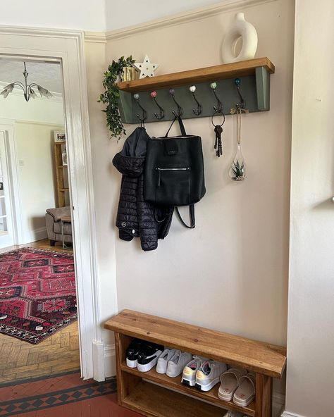 🤩Just look at our rustic shoe bench with matching hooks and shelf in different variations…..the perfect addition to your home decor🤩 This space-saving storage solution combines the rustic charm of wood with the practicality of hooks and shelves 👌🏽 Say farewell to clutter and embrace this practical and aesthetically pleasing addition to your home 👋🏼 ourhometoyours2017.etsy.com ⭐️⭐️⭐️⭐️⭐️ #ourhometoyours #Transform #Rustic #Reclaimed #handmade #craftsmanship #stylishdesign #unique #reclaim... Coatroom Ideas, Coat Storage Small Space, Entryway Coat Rack Ideas, Hallway Shelf, Coat Rack With Shelf, Hall Ideas, Narrow Hallway Ideas, Entryway Coat Rack, Coat Storage