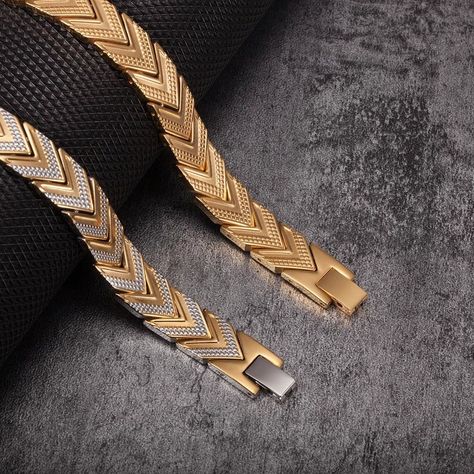 Braclets Gold, Mens Bracelet Gold Jewelry, Latest Ring Designs, Man Gold Bracelet Design, Mens Bracelet Designs, Magnetic Bracelets, Glamour Jewelry, Mens Diamond Bracelet, Pave Bracelet