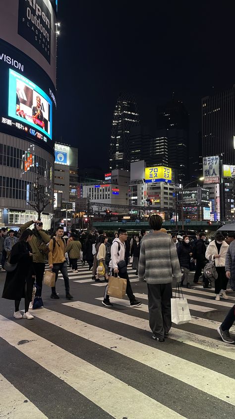 shinjuku  tokyo  japan Tokyo City Background, Japan Pretty Places, Japan Night Photography, Tokyo Nightlife Aesthetic, Japan Ig Post, Tokyo Japan Instagram Story, Japan Friends Aesthetic, 90s Japan Wallpaper, Japan Photo Dump