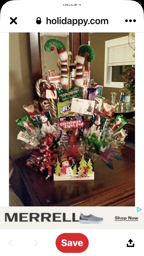 Candy Christmas Bouquet, Christmas Candy Bouquets, Christmas Candy Gift Baskets, Christmas Candy Arrangements, Christmas Candy Basket Ideas, Christmas Gift Bouquet, Christmas Chocolate Bouquet, Christmas Candy Bouquet Ideas, Candy Bouquet Christmas