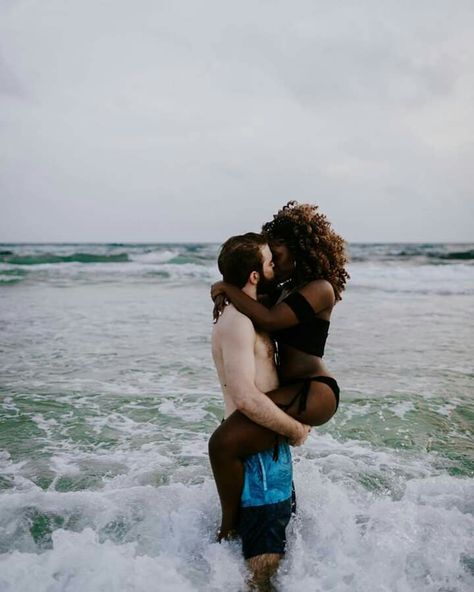 Interracial couple Inter Racial Couple, Couple On The Beach, Interracial Couple Photography, Cute Beach Pictures, Swirl Couples, Online Dating Apps, Interacial Couples, Interracial Couple, Interracial Relationships