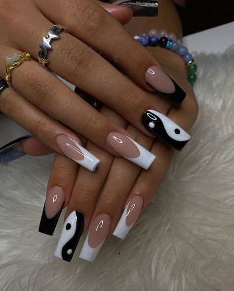 Jun 25, 2021 - 1,345 Likes, 19 Comments - 𝕂𝕖𝕚𝕣𝕚𝕖 ♡ (@kaaynailedit_) on Instagram: “🖤 - - - -  #dmvnailtech #Baltimore #baltimorenails  #bmorenails #nailsofinstagram #nails…” Black And White Tapered Square Nails, Black And White Coffin Acrylic Nails, Black And White Nail, Biab Nails, Black And White Nail Designs, Black Acrylic Nails, Drip Nails, Colored Acrylic Nails, Girly Acrylic Nails