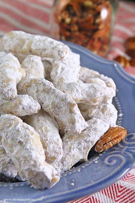 Snowball cookies, Nutty Fingers, Russian Tea cookies are all very similar cookies to these incredibly easy and flakey cookies. My 7 year old daughter made these (their that easy!) Nutty Fingers Recipe, Russian Tea Cookies, Lady Finger Cookies, Christmas Cookie Recipes Holiday, Finger Cookies, Russian Tea, Snowball Cookies, Favorite Cookie Recipe, Cookie Brownie Bars