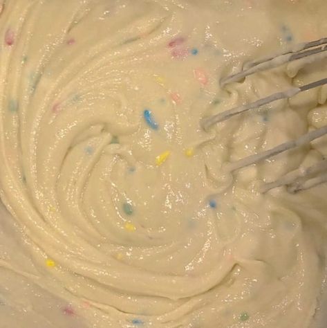 Cake Batter Aesthetic, Baking Cake Aesthetic, Cake Aesthetic, Think Food, Baking Cake, Cake Batter, Cute Cakes, Pretty Food, Strawberry Shortcake