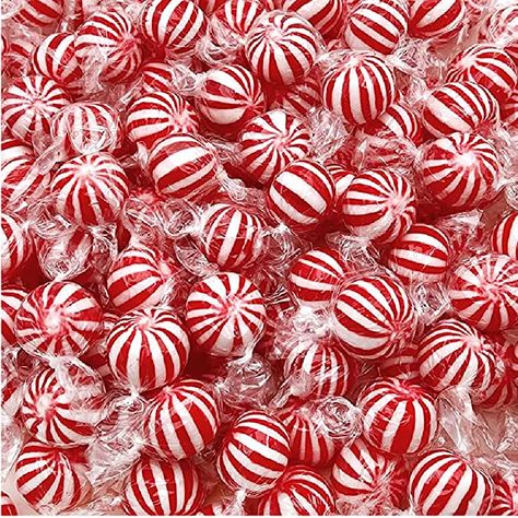 Old Fashioned Peppermint Candy, Vintage Candy Aesthetic, Peppermint Aesthetic, Peppermint Balls, Snack Photography, National Candy Day, Old Fashioned Christmas Candy, Peppermint Forest, Candy Mints