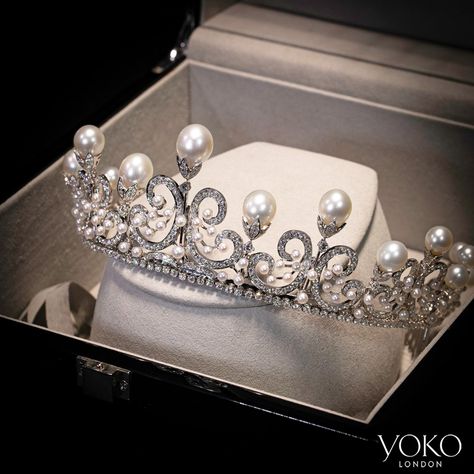 Yoko London (@yokolondonpearls) • Instagram photos and videos Pearl Jewlery, Glamorous Jewelry, Royal Crowns, Pearl Tiara, Beautiful Tiaras, Royal Tiaras, Headpiece Jewelry, Platinum Jubilee, Diamond Tiara