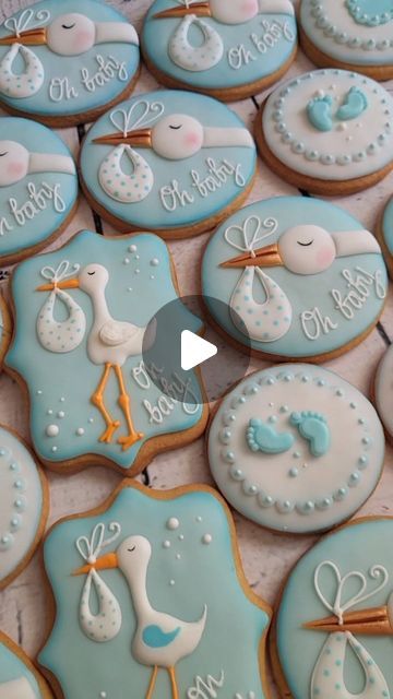 Sweet Art by Katerina on Instagram: "Cookie decorating with royal icing for a baby shower 💙🤍 . . . #cookies #cookiedecorating #cookieart #instacookies #royalicing #babyshowers #tutorial" Baby Shower Royal Icing Cookies, Decorating With Royal Icing, Royal Icing Decorations, Sweet Art, Baby Cookies, Baby Shower Cookies, Icing Cookies, Cookie Art, Royal Icing Cookies