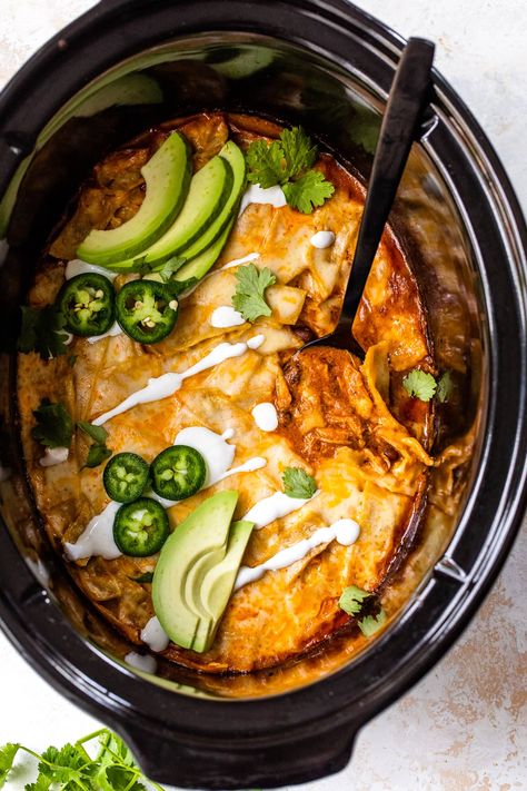 Slow Cooker Chicken Enchiladas, Easy Enchilada Casserole, Slow Cooker Enchiladas, Easy Enchiladas, Homemade Enchilada Sauce, Homemade Enchiladas, Chicken Enchilada Casserole, Enchilada Recipes, Skinny Taste Recipes